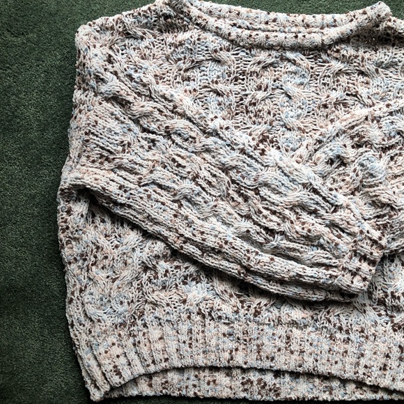 Sweater - Picture 2 of 5